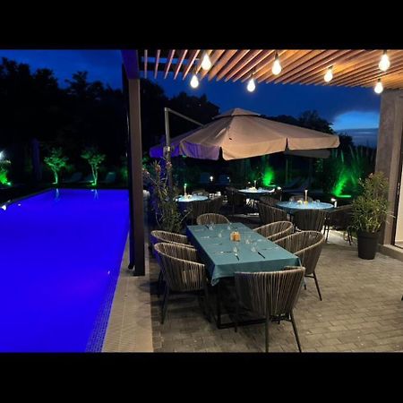 Amara Sugar Hotel 써니비치 외부 사진